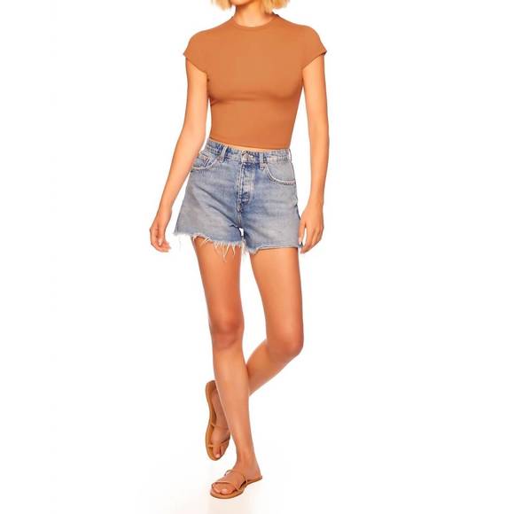 NEW SUSANA MONACO short sleeve top in caramel - Picture 3 of 3